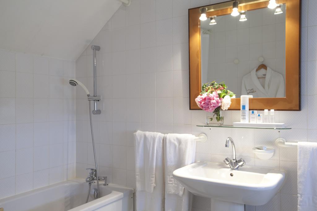 Logis Hotel Saint-Roch Pleumartin Habitación foto